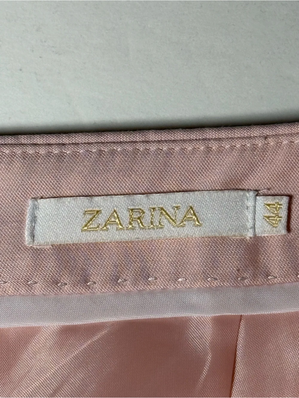 Zarina Size 44 Blush Pink Pencil Skirt Exposed Back Zipper